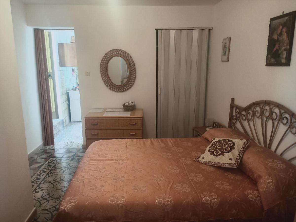 Musica E Poesia Da Battisti Ida Villa Poggio Bustone Bagian luar foto